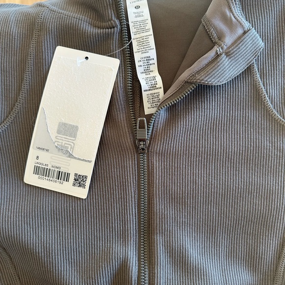 NWT Lululemon Ribbed Softstreme Cropped Jacket, Nomad 8 - Picture 4 of 5